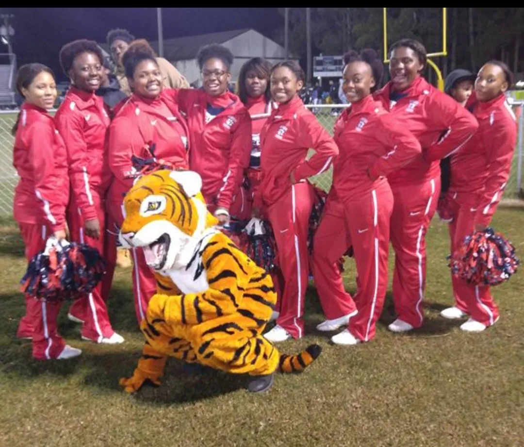 Sussex Central cheerleaders with tiger mascot